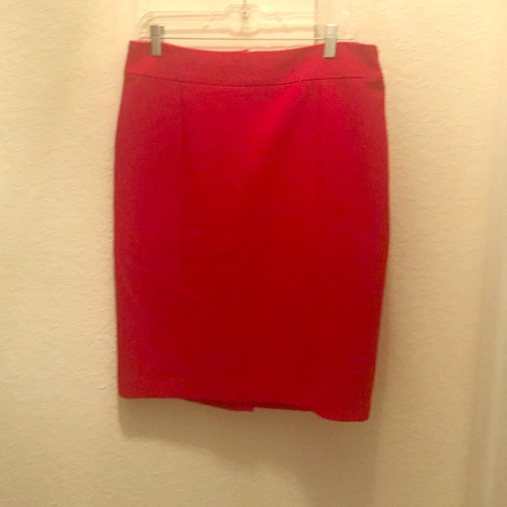 EUC Ann Taylor red skirt sz 10